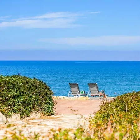 Sleeps 8 With Air Con And Wifi Villa *